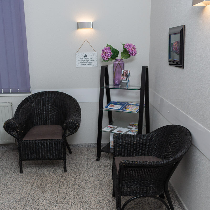 Zahnarzt Praxis Paßlack - Wartezimmer-02